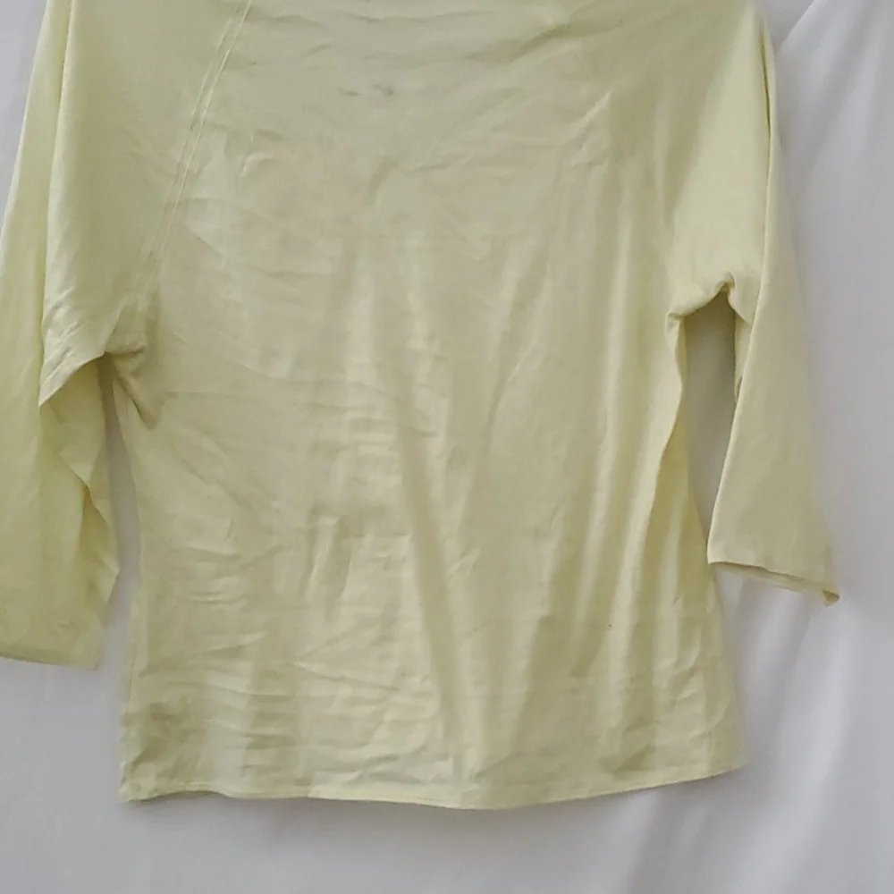 NWT Calvin Klein Light Green T-shirt - Picture 4 of 4